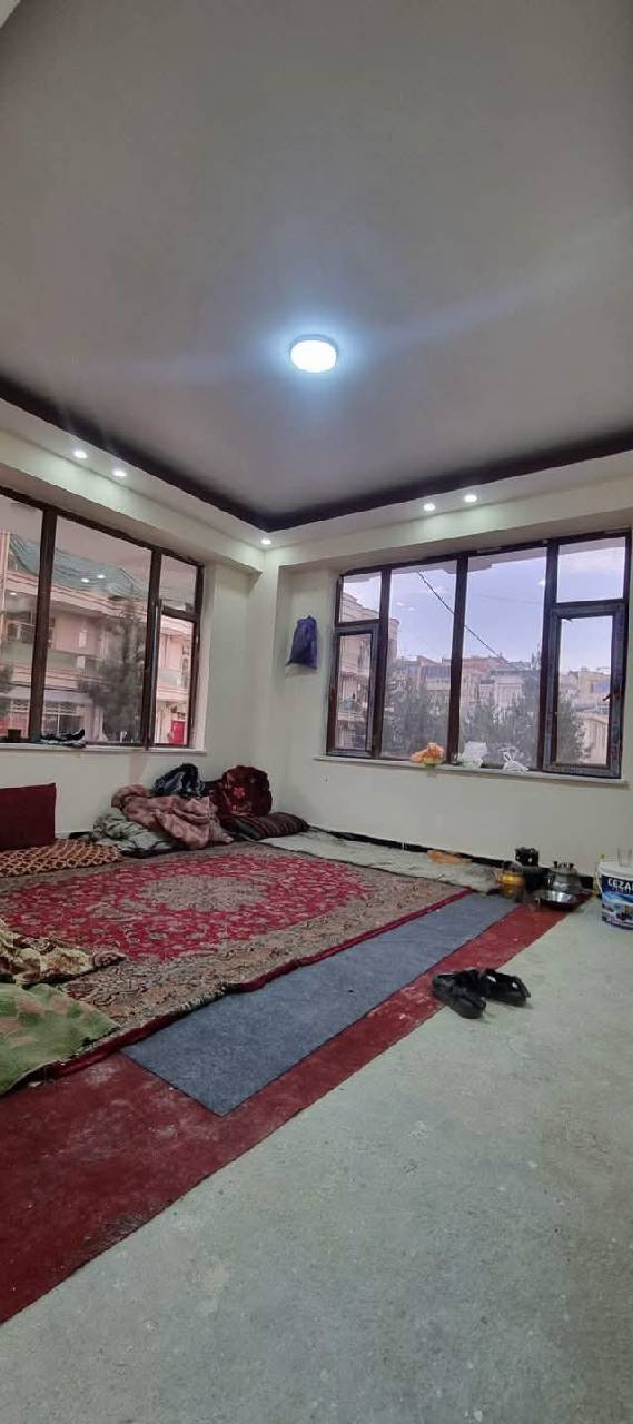 آپارتمان های سه اطاقه گرویی گل سرخ، کابل