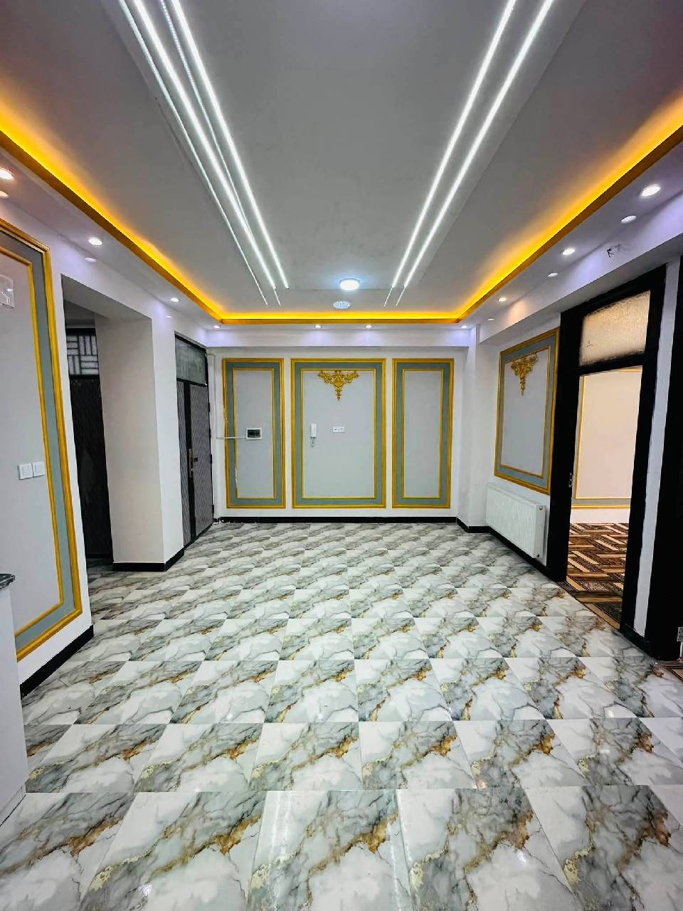 آپارتمان سه اطاقه فروشی ناحیه پانزده، کابل