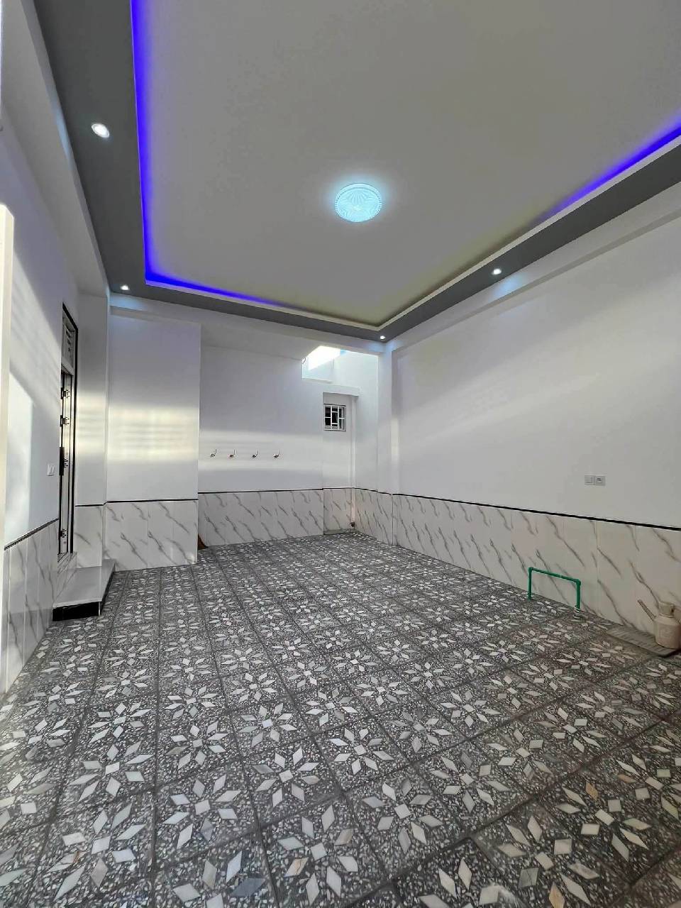 خانه فروشی پنج اتاقه-هرات سرک خواجه صاحب