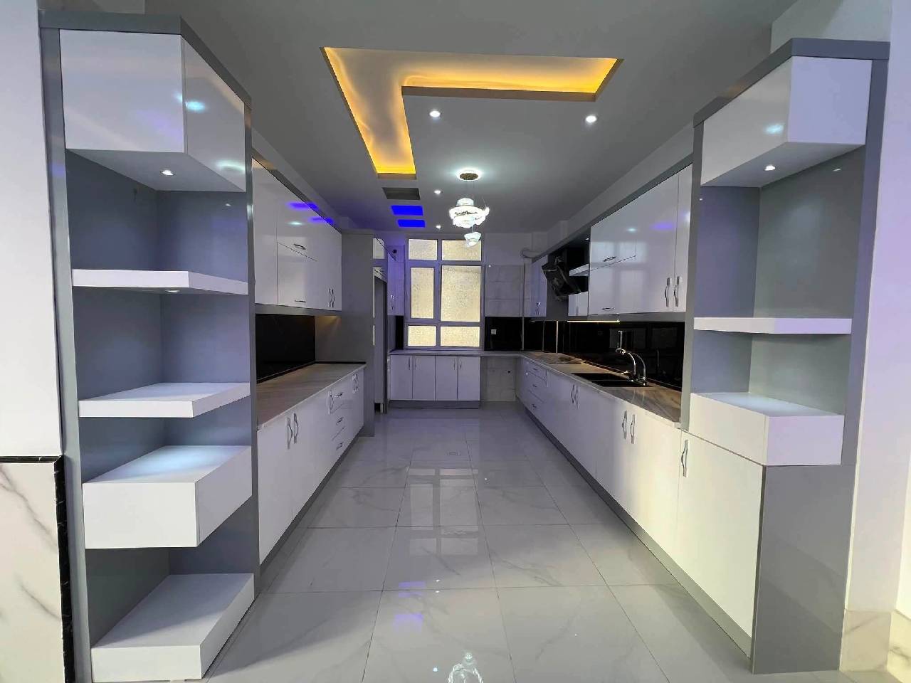 خانه فروشی پنج اتاقه-هرات سرک خواجه صاحب