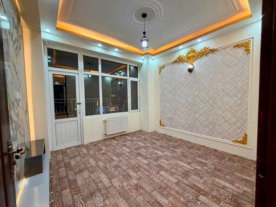 آپارتمان چهار اطاقه فروشی پروژه تایمنی، کابل