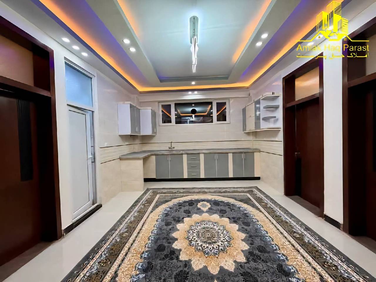 آپارتمان سه اطاقه فروشی پروژه تایمنی، کابل