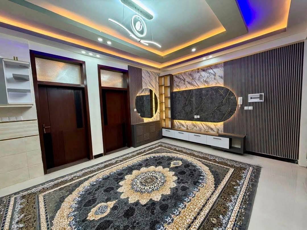 آپارتمان سه اطاقه فروشی پروژه تایمنی، کابل