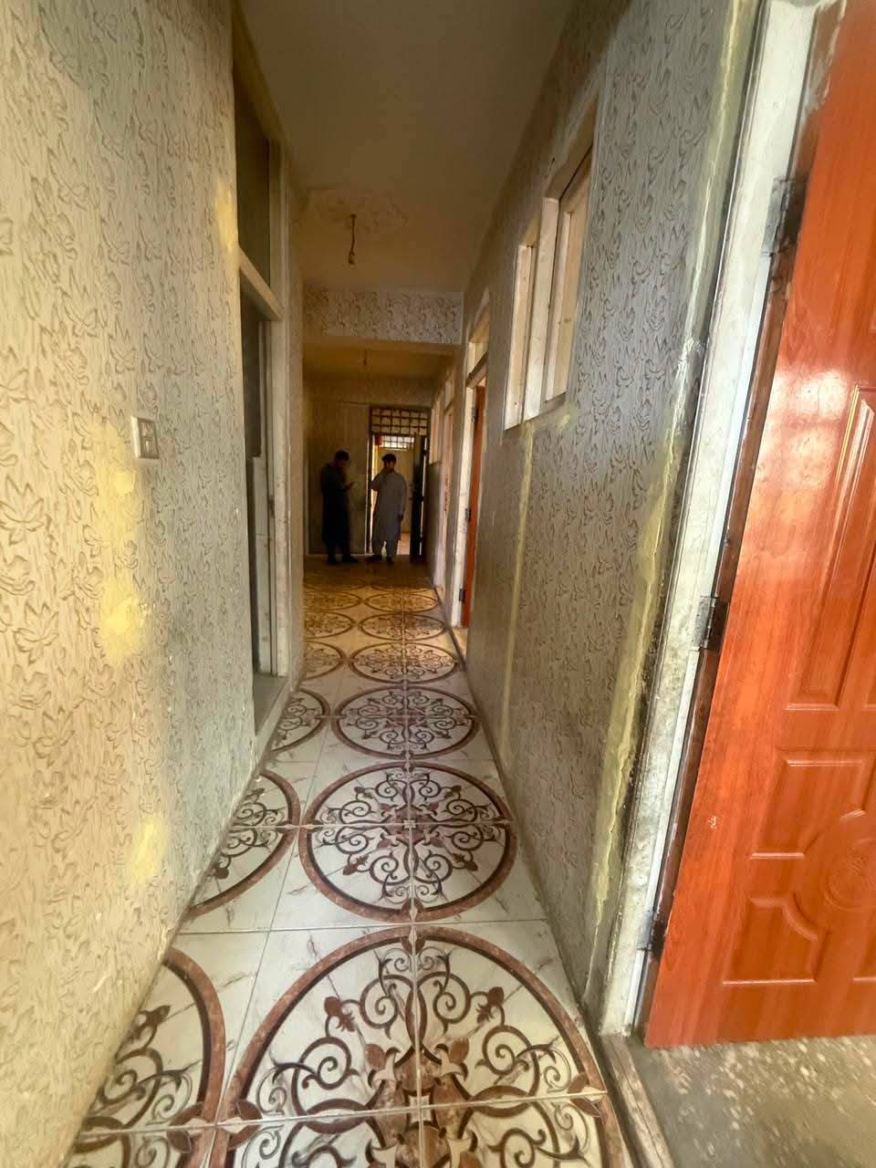 آپارتمان سه اطاقه کرایی پروژه تایمنی، کابل