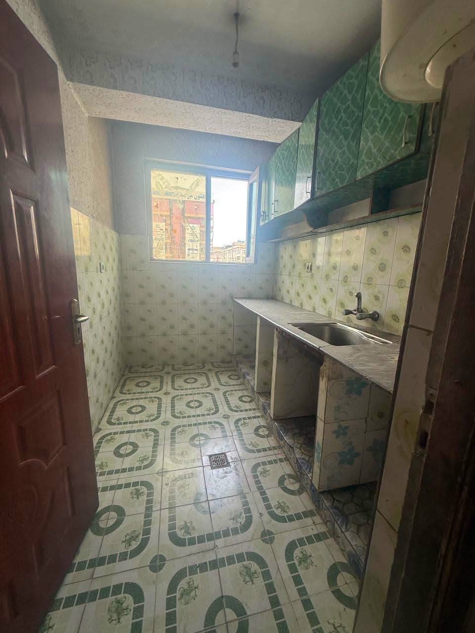 آپارتمان سه اطاقه کرایی پروژه تایمنی، کابل
