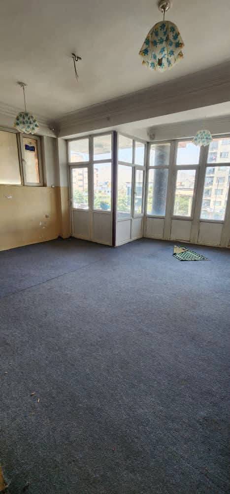 آپارتمان پنج اطاقه کرایی چهاراهی گل سرخ، کابل
