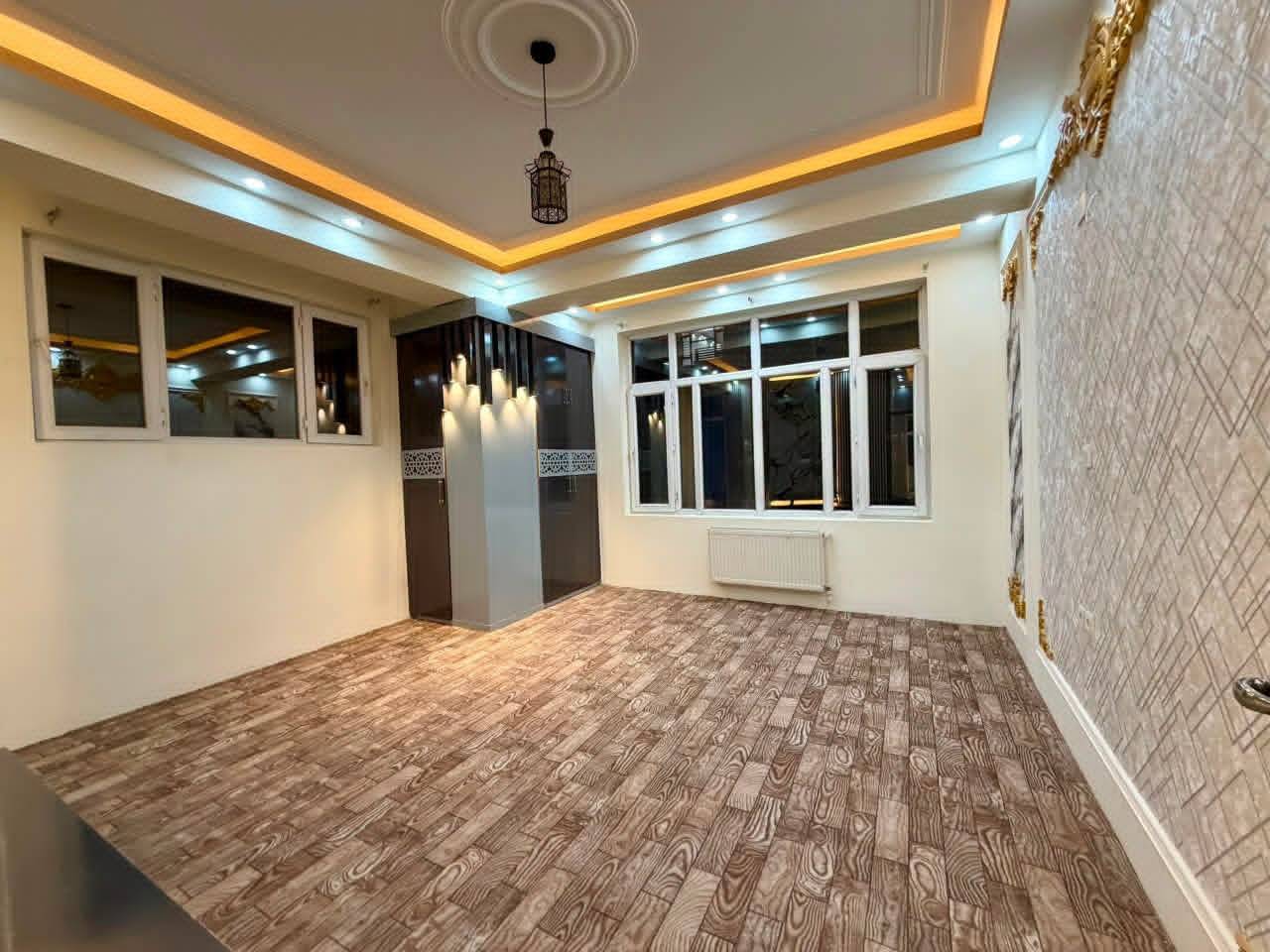 آپارتمان چهار اطاقه فروشی پروژه تایمنی، کابل
