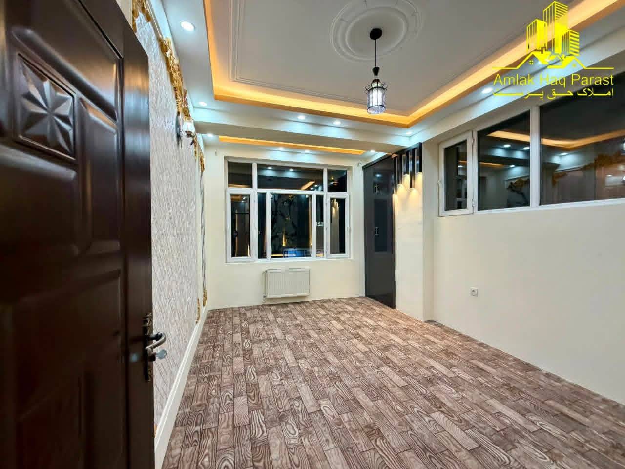 آپارتمان چهار اطاقه فروشی پروژه تایمنی، کابل