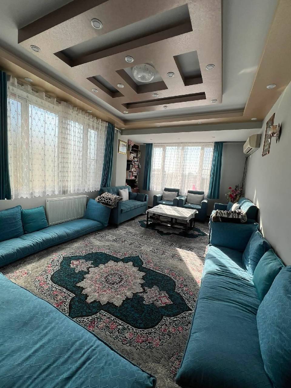 آپارتمان سه اطاقه کرایی ناحیه سه دهبوری، کابل