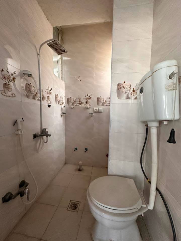 آپارتمان سه اطاقه گرویی پروژه تایمنی، کابل
