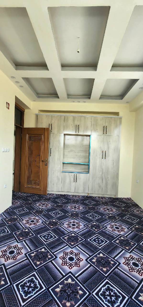 آپارتمان سه اطاقه فروشی ناحیه پانزده، کابل