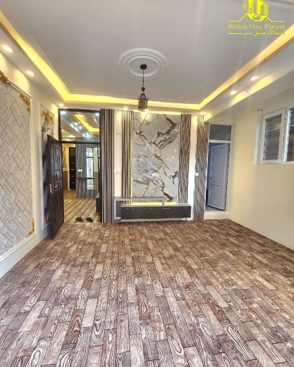 آپارتمان چهار اطاقه فروشی پروژه تایمنی، کابل