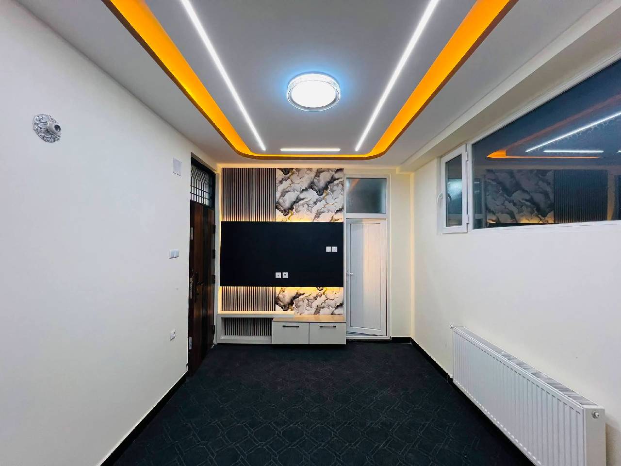 آپارتمان های چهار اطاقه فروشی پروژه تایمنی، کابل