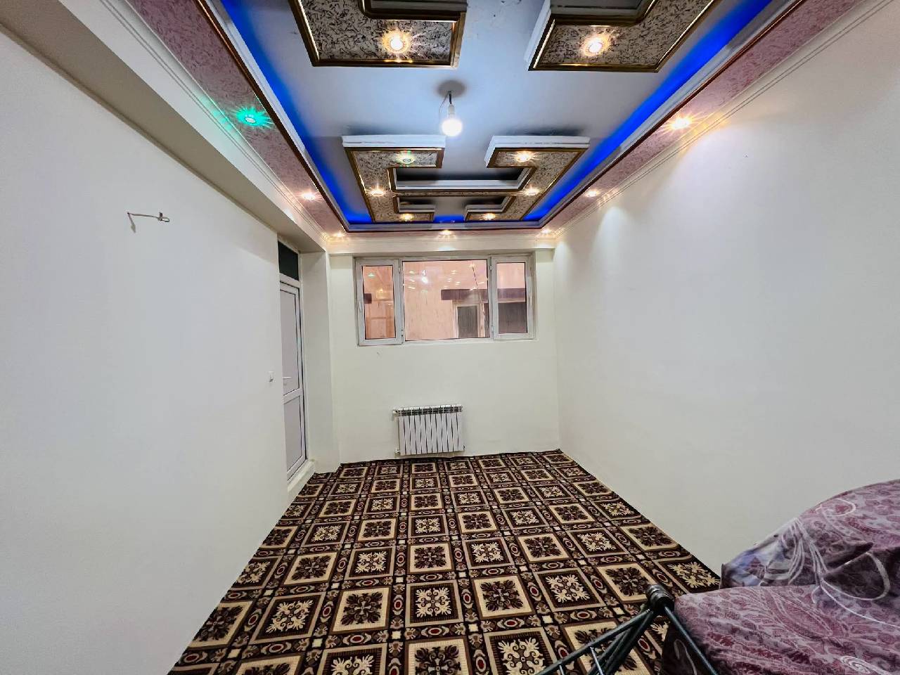 آپارتمان سه اطاقه فروشی ناحیه پانزده، کابل