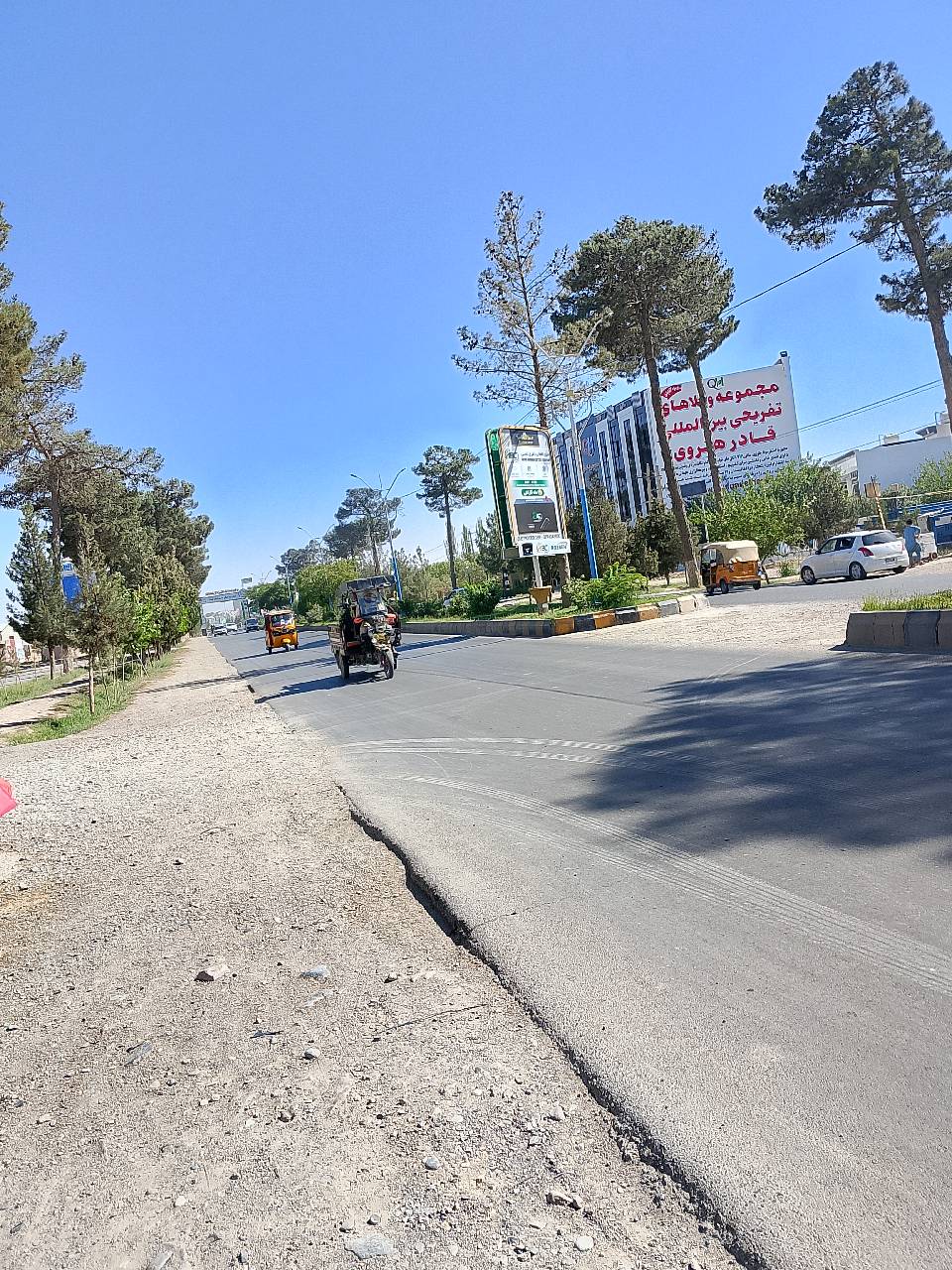 باغ فروشی نزدیک جاده عمومی دسترسی آسان به خدمات شهری
