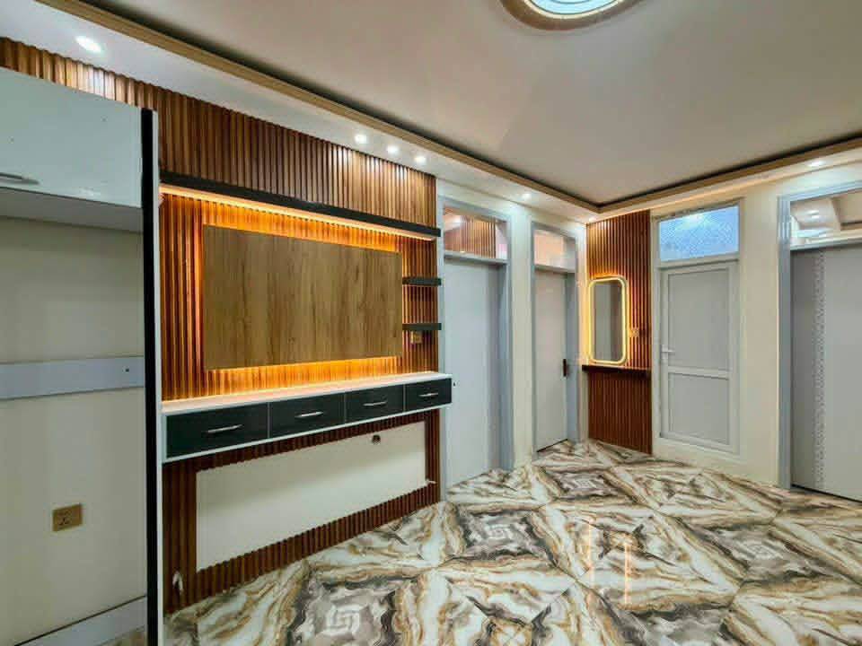 آپارتمان سه اطاقه فروشی پروژه تایمنی، کابل