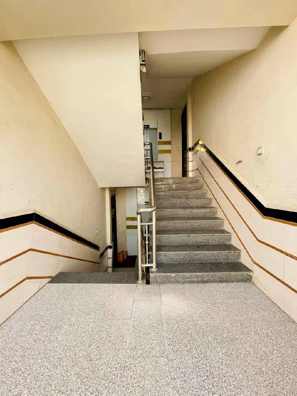 آپارتمان سه اطاقه گروی پروژه تایمنی _کابل
