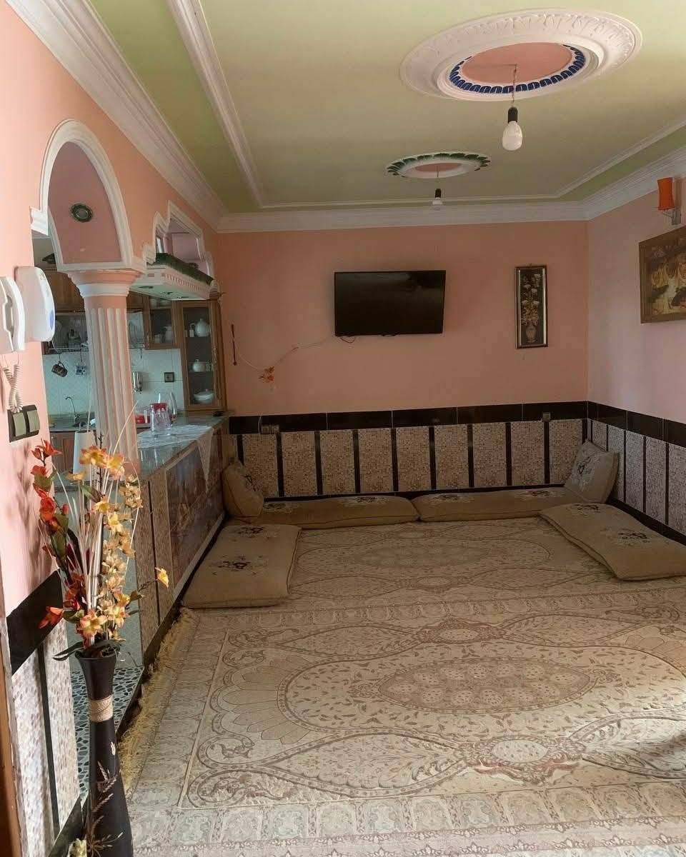 خانه سه طبقه فروشی، ناحیه پنج-هرات
