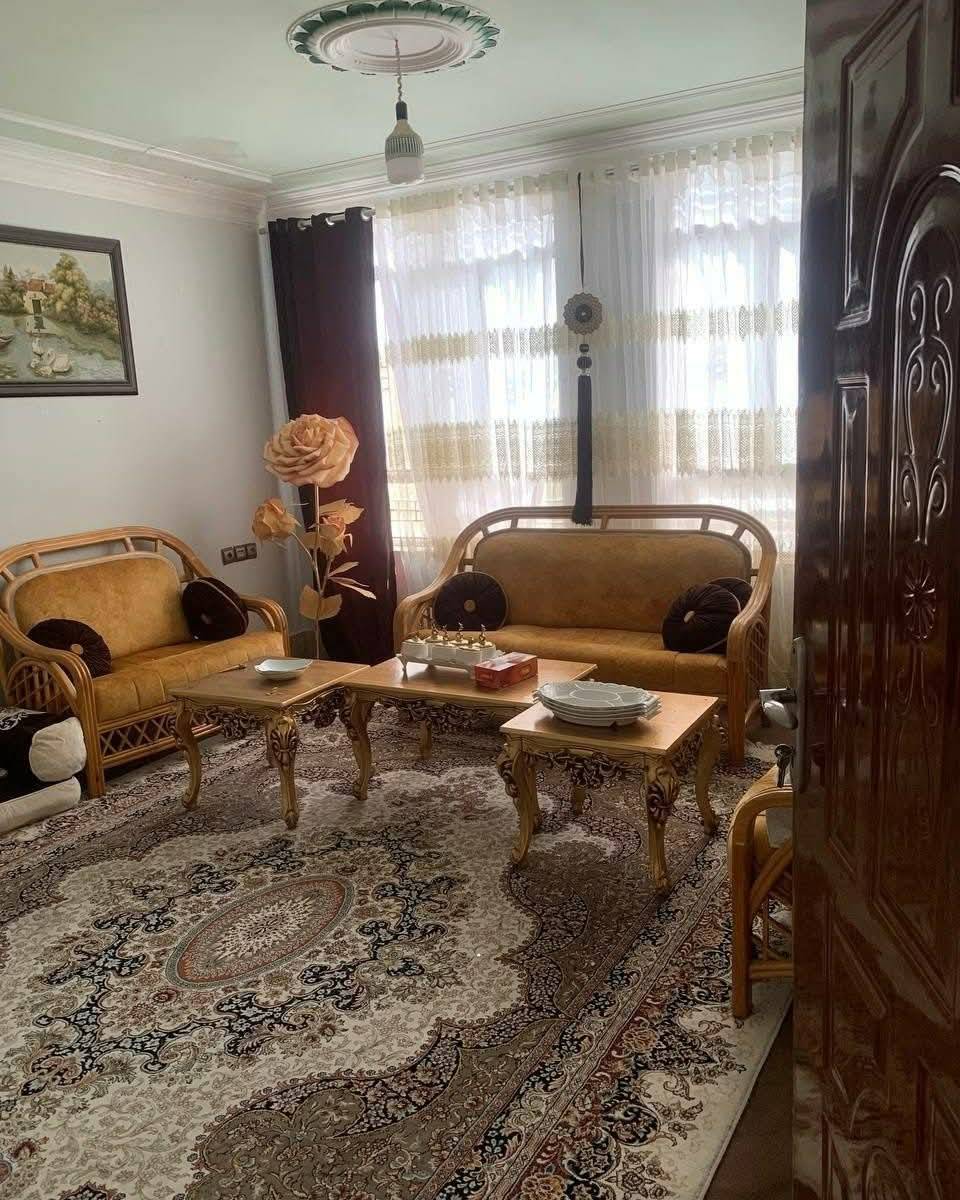 خانه سه طبقه فروشی، ناحیه پنج-هرات