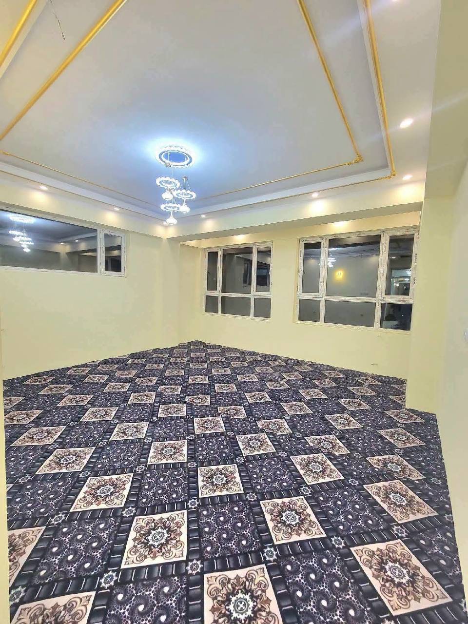 آپارتمان سه اتاقه-کابل سرک پنجم تایمنی