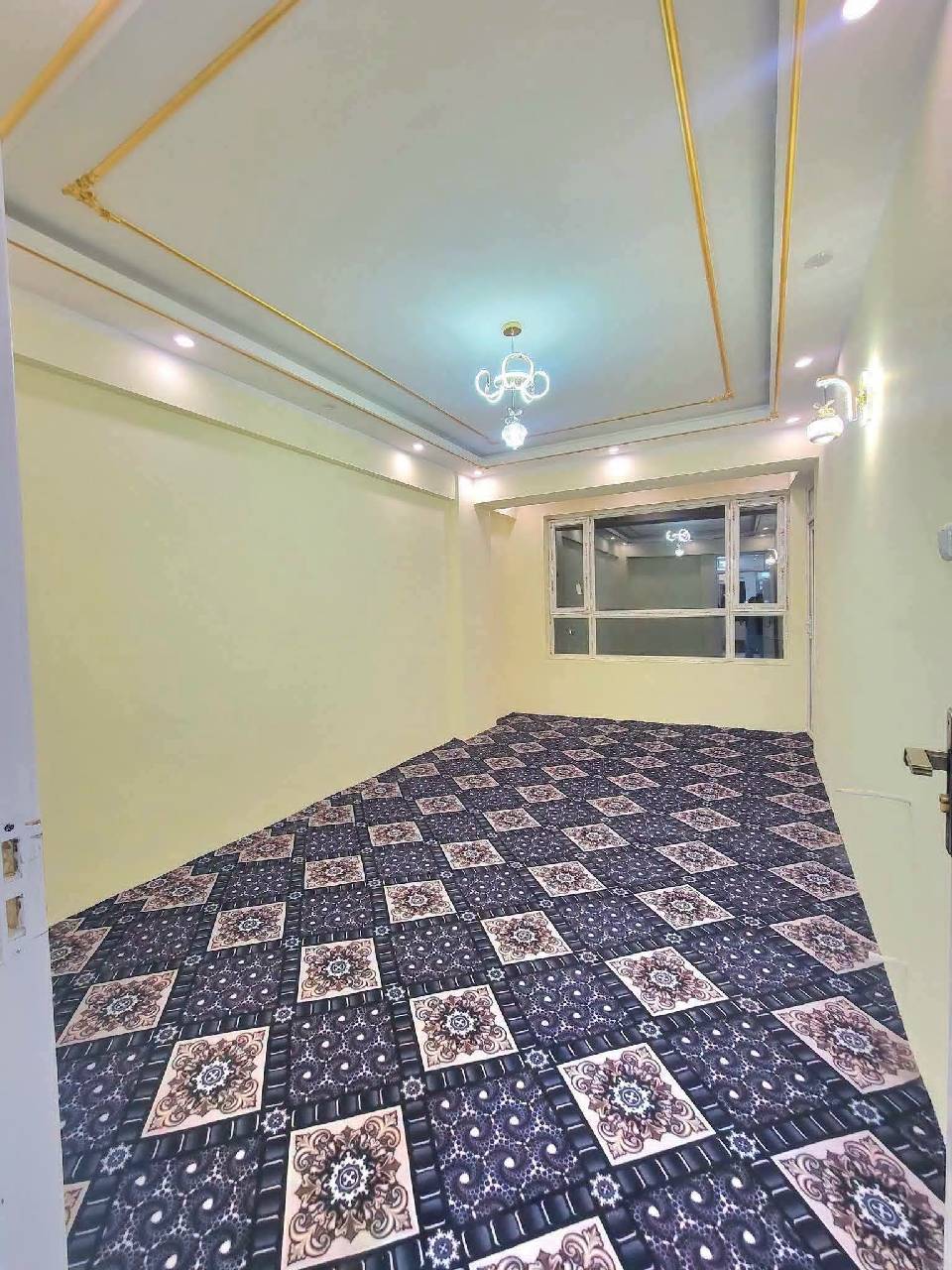 آپارتمان سه اتاقه-کابل سرک پنجم تایمنی
