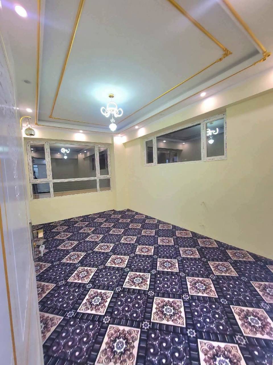 آپارتمان سه اتاقه-کابل سرک پنجم تایمنی