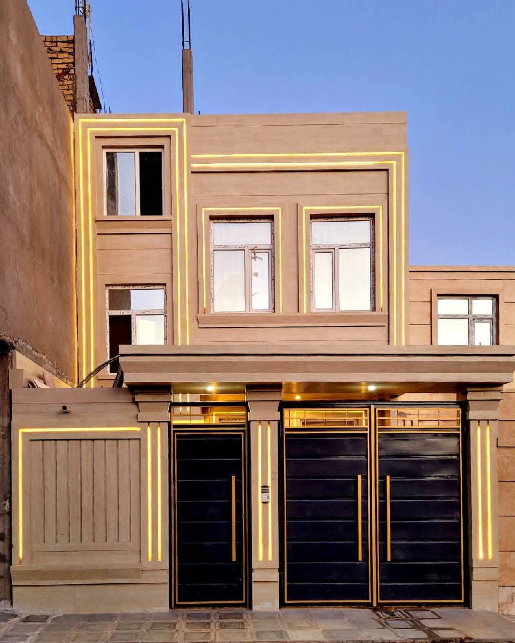 خانه دو طبقه هرات جبرئیل