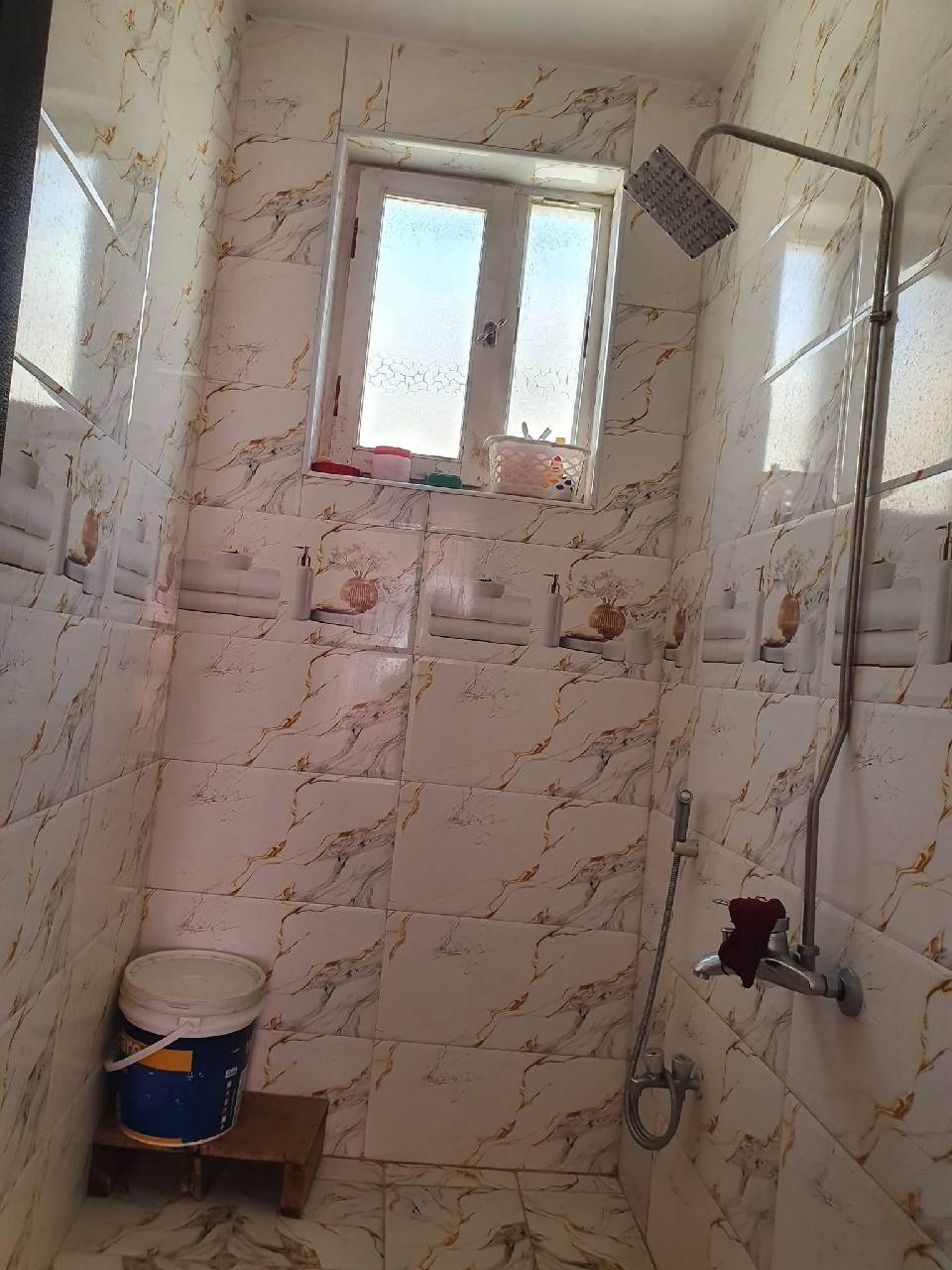 یک در بند حویلی فروشی، ناحیه ششم _کابل