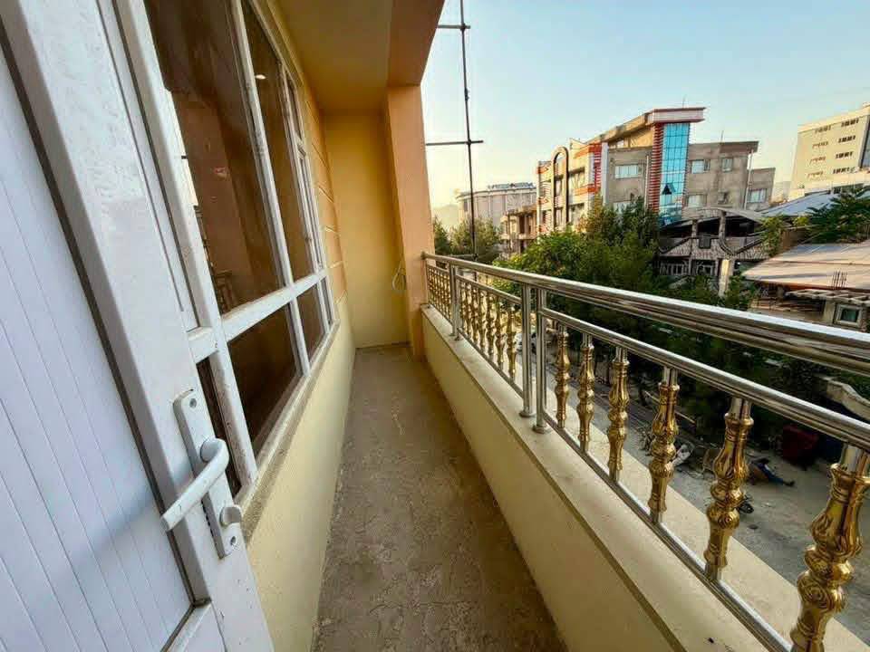یک واحد سه اطاقه عاجل فروش سرک اول پروژه تایمنی