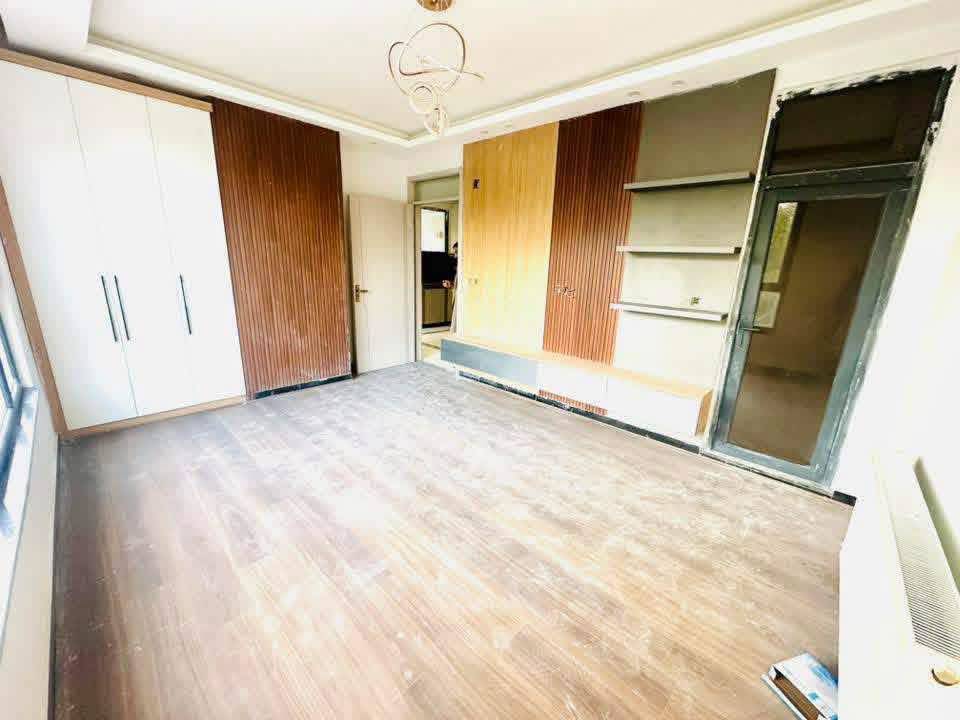 آپارتمان سه‌اطاقه کرایی نوساخت، تایمنی‌سابقه-کابل
