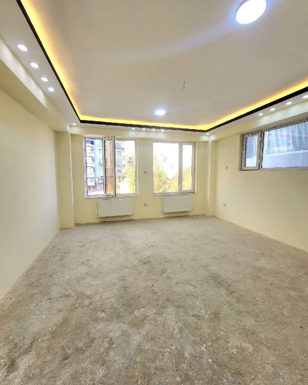 آپارتمان سه اطاقه نوساخت فروشی
