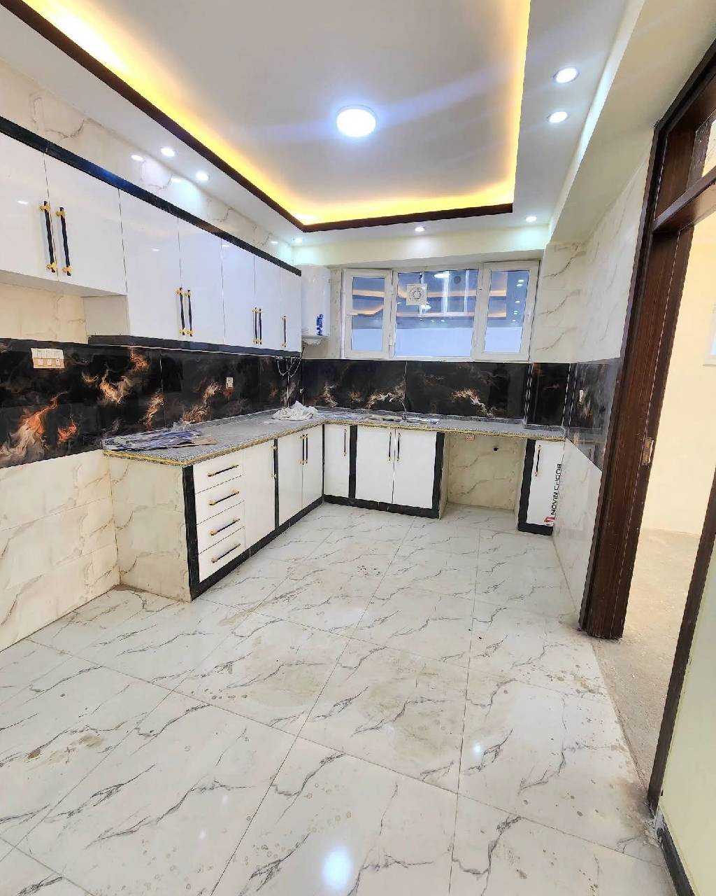 آپارتمان سه اطاقه نوساخت فروشی