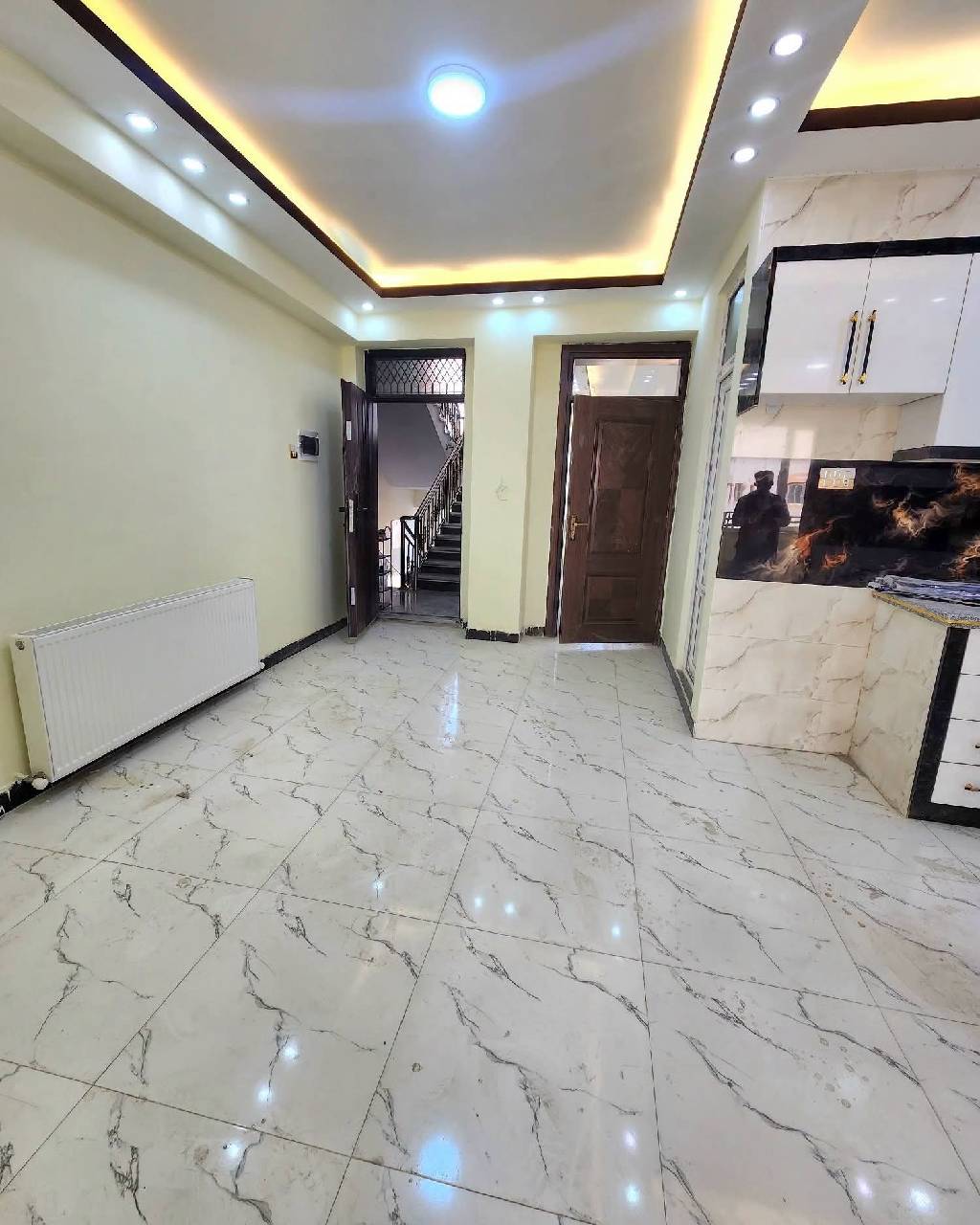 آپارتمان سه اطاقه نوساخت فروشی