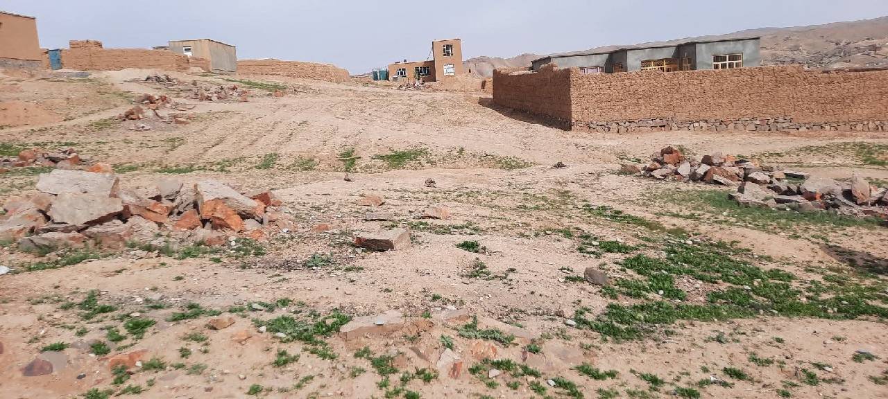 دو نمره زمین فروشی، فیروز کوه _غور