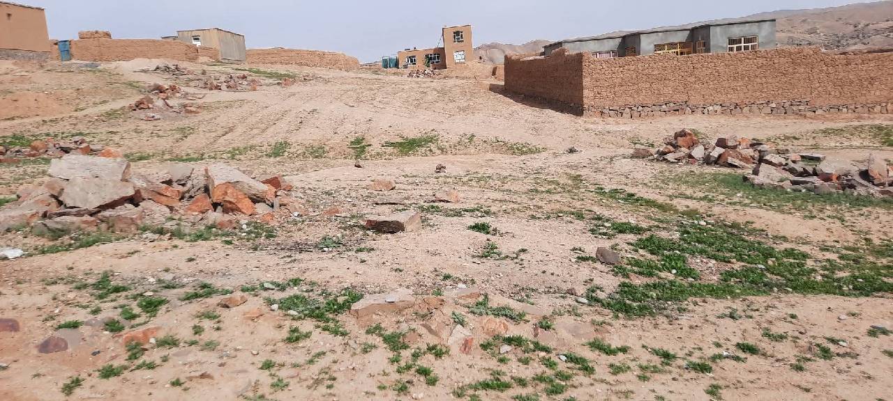 دو نمره زمین فروشی، فیروز کوه _غور