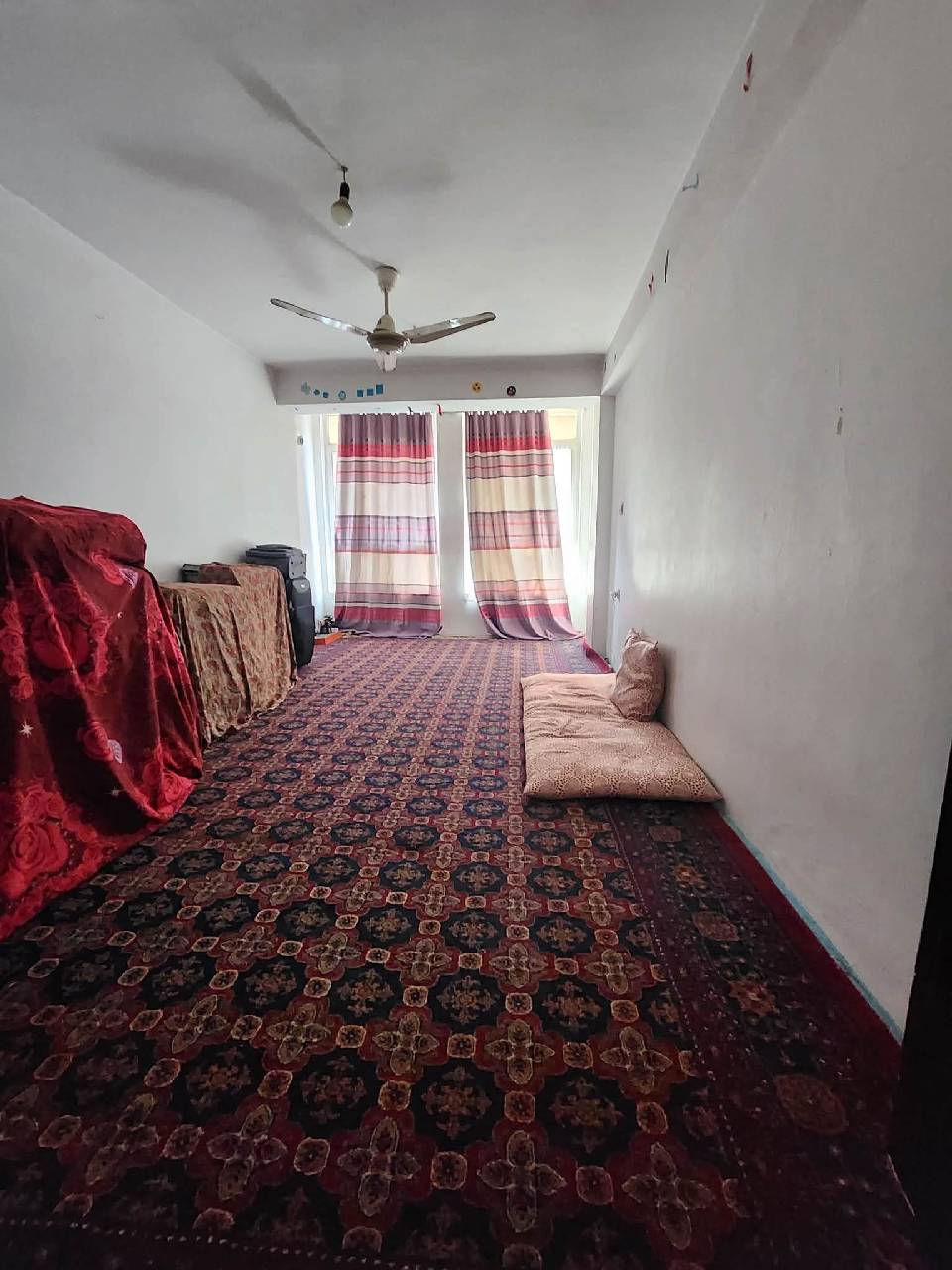 آپارتمان چهار اطاقه گرویی چوک محب، مزارشریف