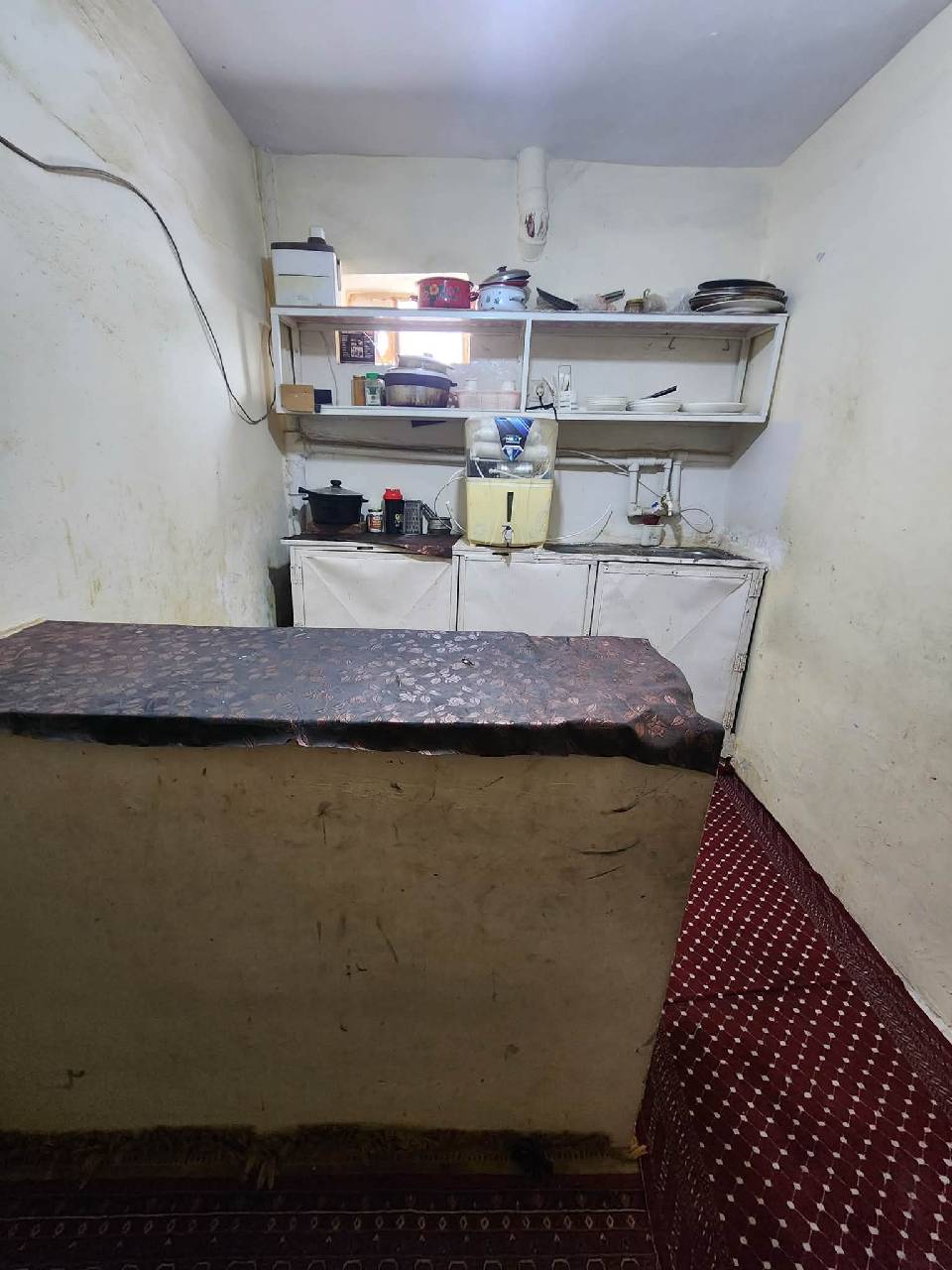 آپارتمان چهار اطاقه گرویی چوک محب، مزارشریف