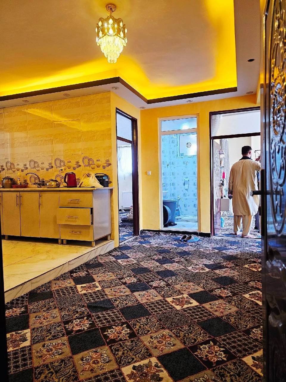 آپارتمان سه اطاقه فروشی، پروژه تایمنی _کابل