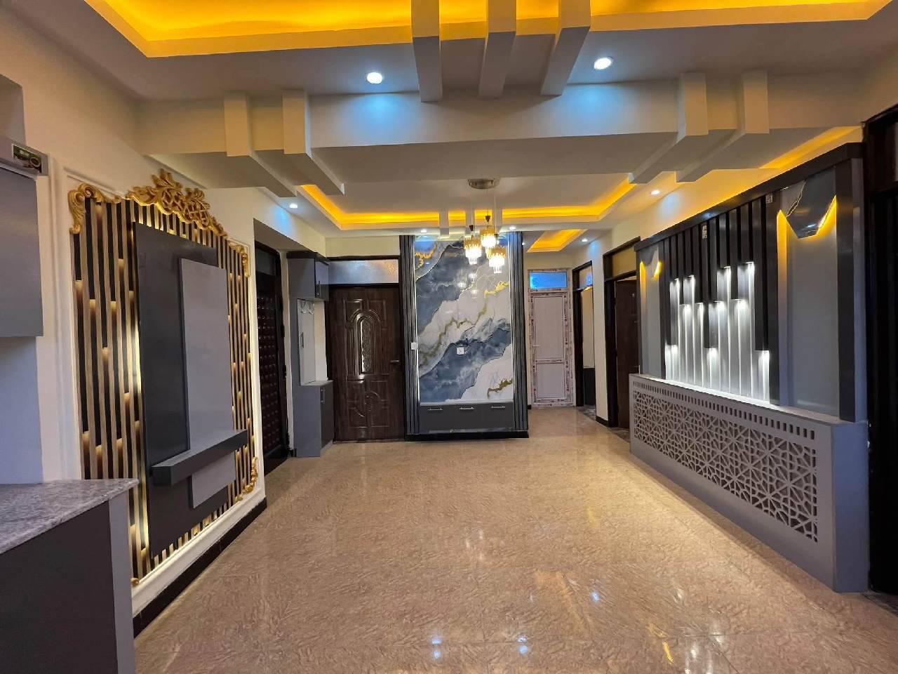 آپارتمان چهار اطاقه فروشی پروژه تایمنی، کابل